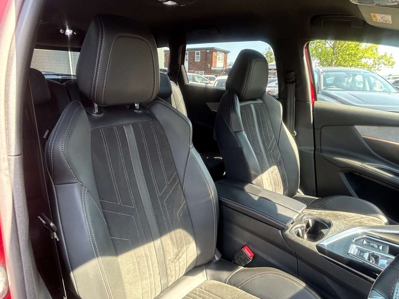 2022 PEUGEOT 5008 2022 PEUGEOT 5008