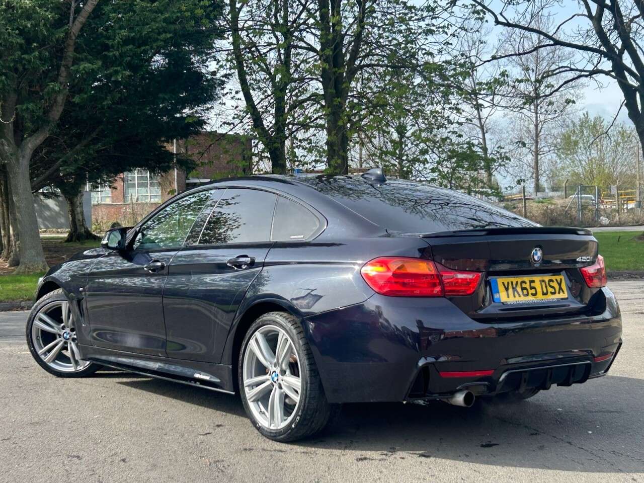 A 2015 BMW 4 SERIES GRAN COUPE 2.0 420i M Sport Hatchback 5dr Petrol Auto Euro 6 (s/s) (184 ps) 2 KEYS A 2015 BMW 4 SERIES GRAN COUPE 2.0 420i M Sport Hatchback 5dr Petrol Auto Euro 6 (s/s) (184 ps) 2 KEYS