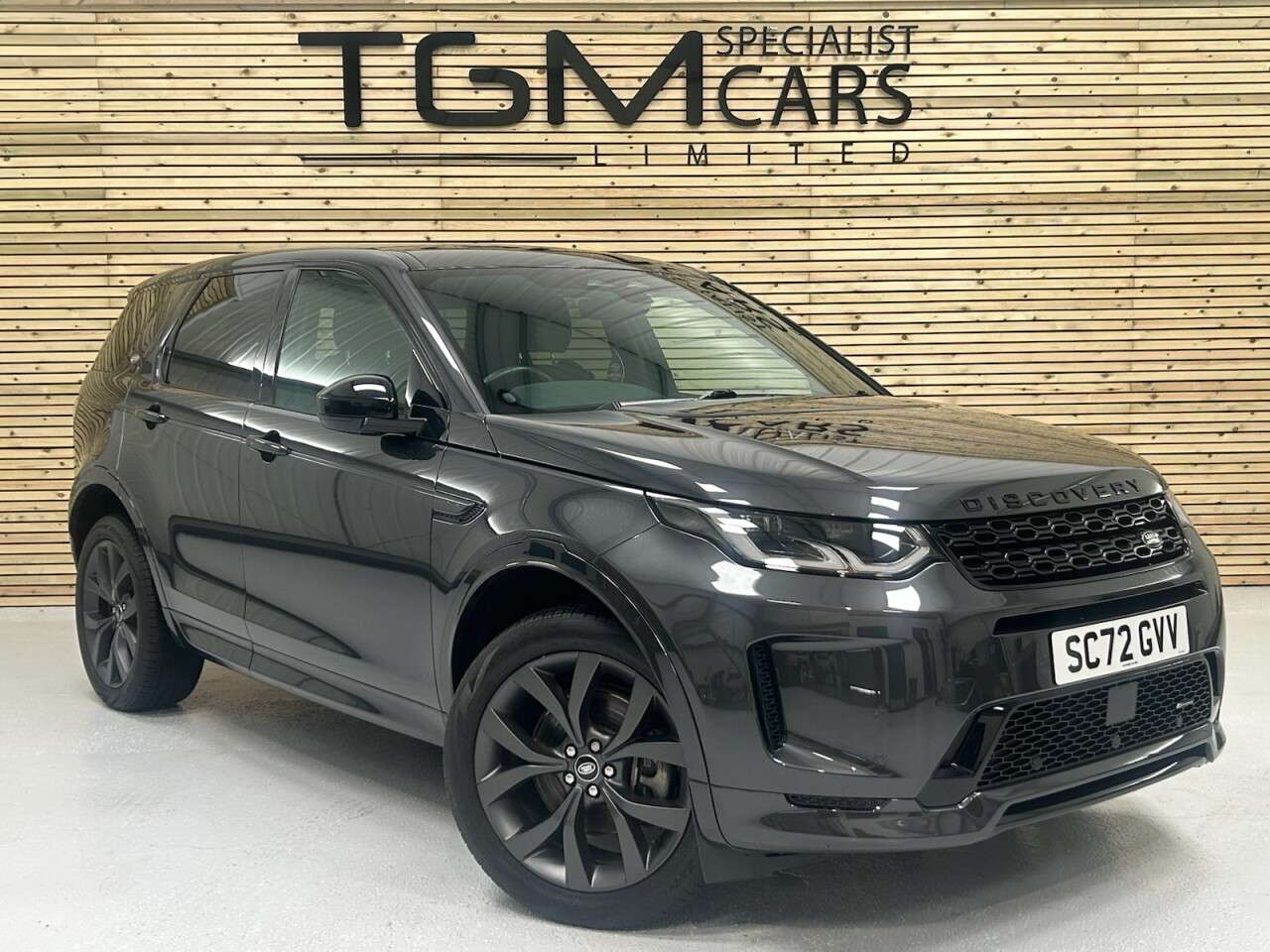 A 2022 LAND ROVER DISCOVERY SPORT 1.5 P300e 12.2kWh R-Dynamic SE SUV 5dr Petrol Plug-in Hybrid Auto 4WD Euro A 2022 LAND ROVER DISCOVERY SPORT 1.5 P300e 12.2kWh R-Dynamic SE SUV 5dr Petrol Plug-in Hybrid Auto 4WD Euro