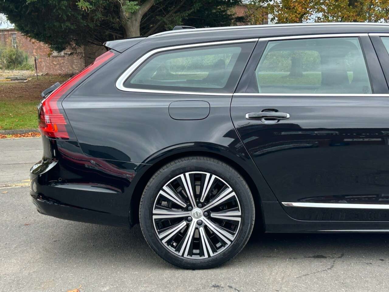 2021 VOLVO V90 2021 VOLVO V90