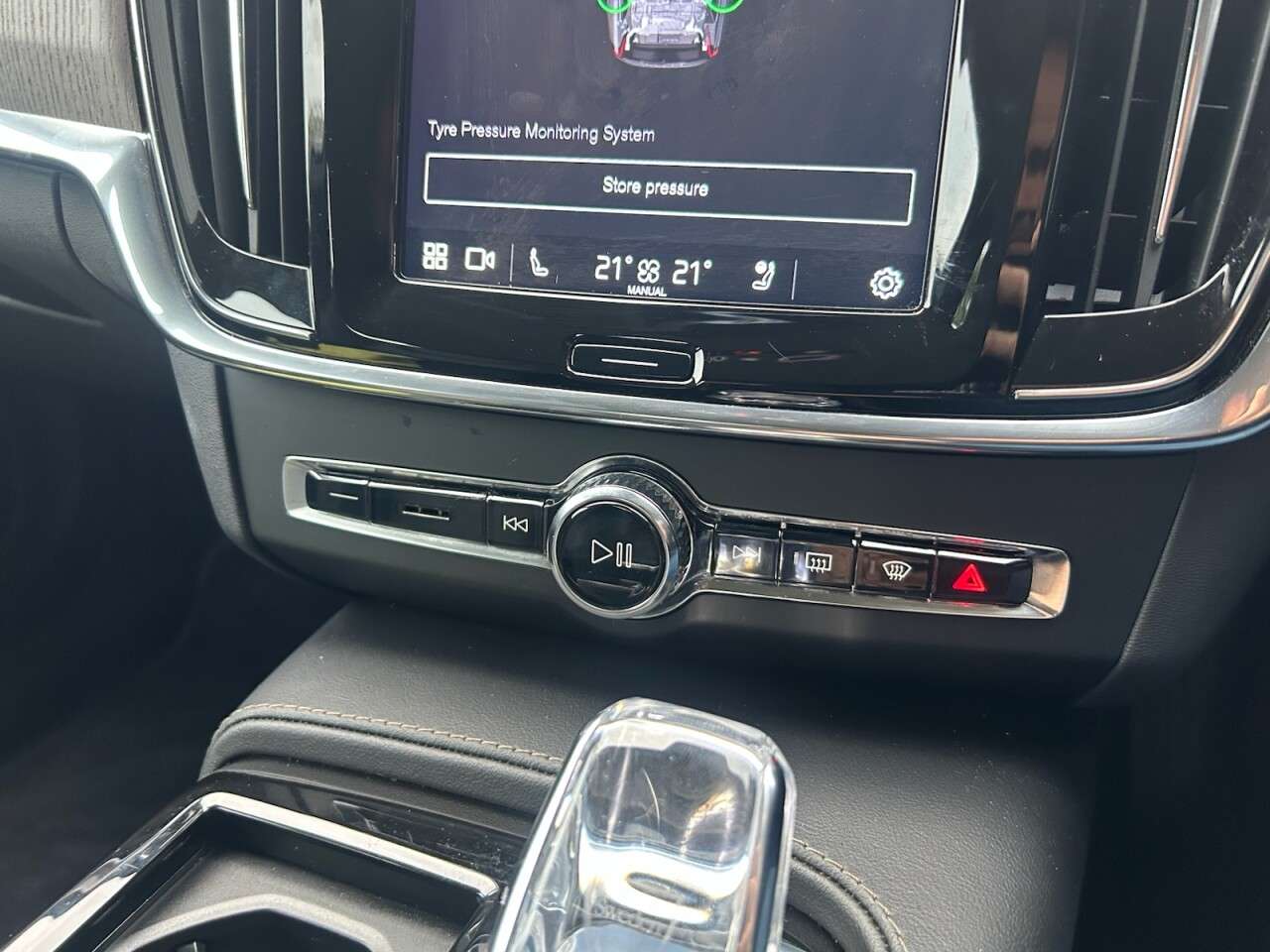 2021 VOLVO V90 2021 VOLVO V90