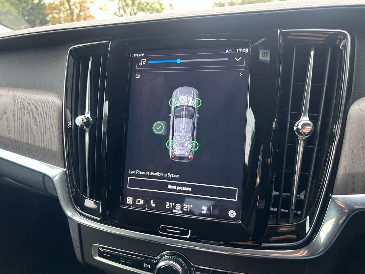 2021 VOLVO V90 2021 VOLVO V90