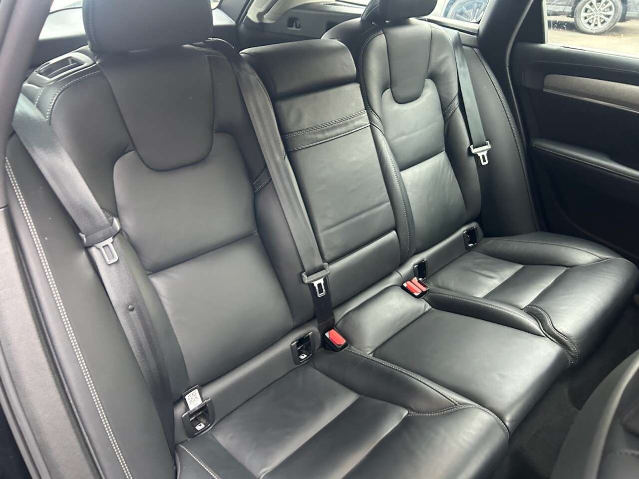 2021 VOLVO V90 2021 VOLVO V90