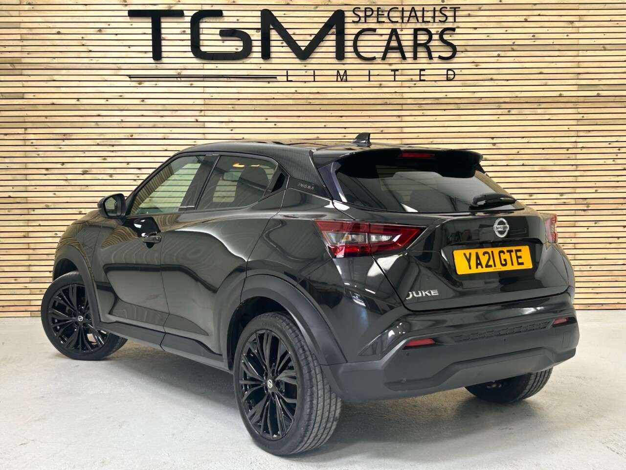 A 2021 NISSAN JUKE 1.0 DIG-T Enigma SUV 5dr Petrol DCT Auto Euro 6 (s/s) (114 ps) 4 SERVICES, A 2021 NISSAN JUKE 1.0 DIG-T Enigma SUV 5dr Petrol DCT Auto Euro 6 (s/s) (114 ps) 4 SERVICES,