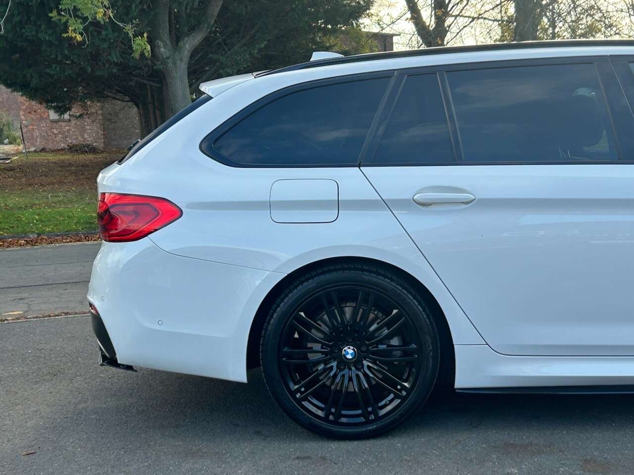 2019 BMW 5 SERIES 2019 BMW 5 SERIES