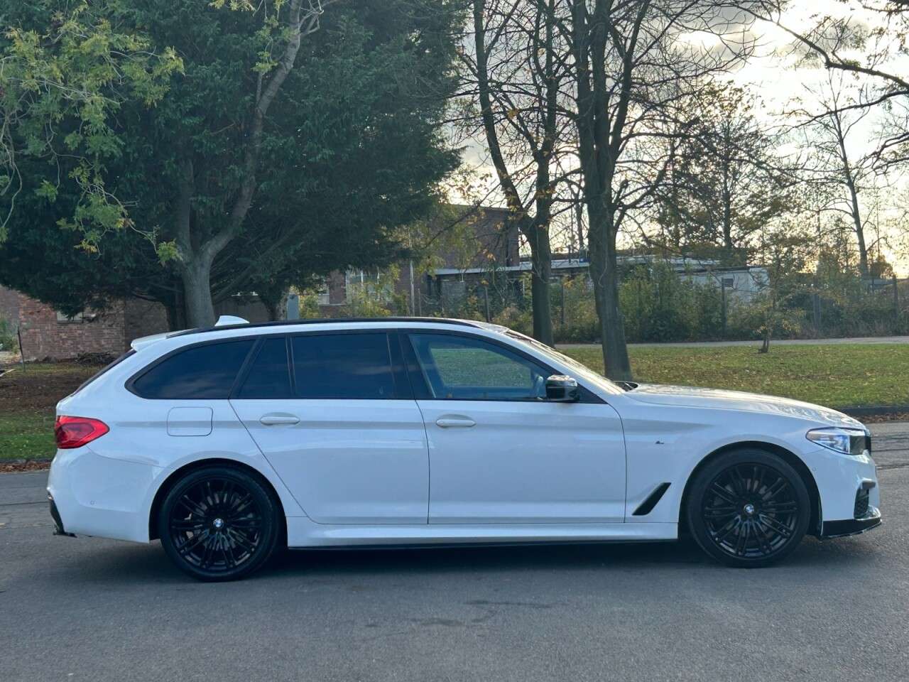 2019 BMW 5 SERIES 2019 BMW 5 SERIES