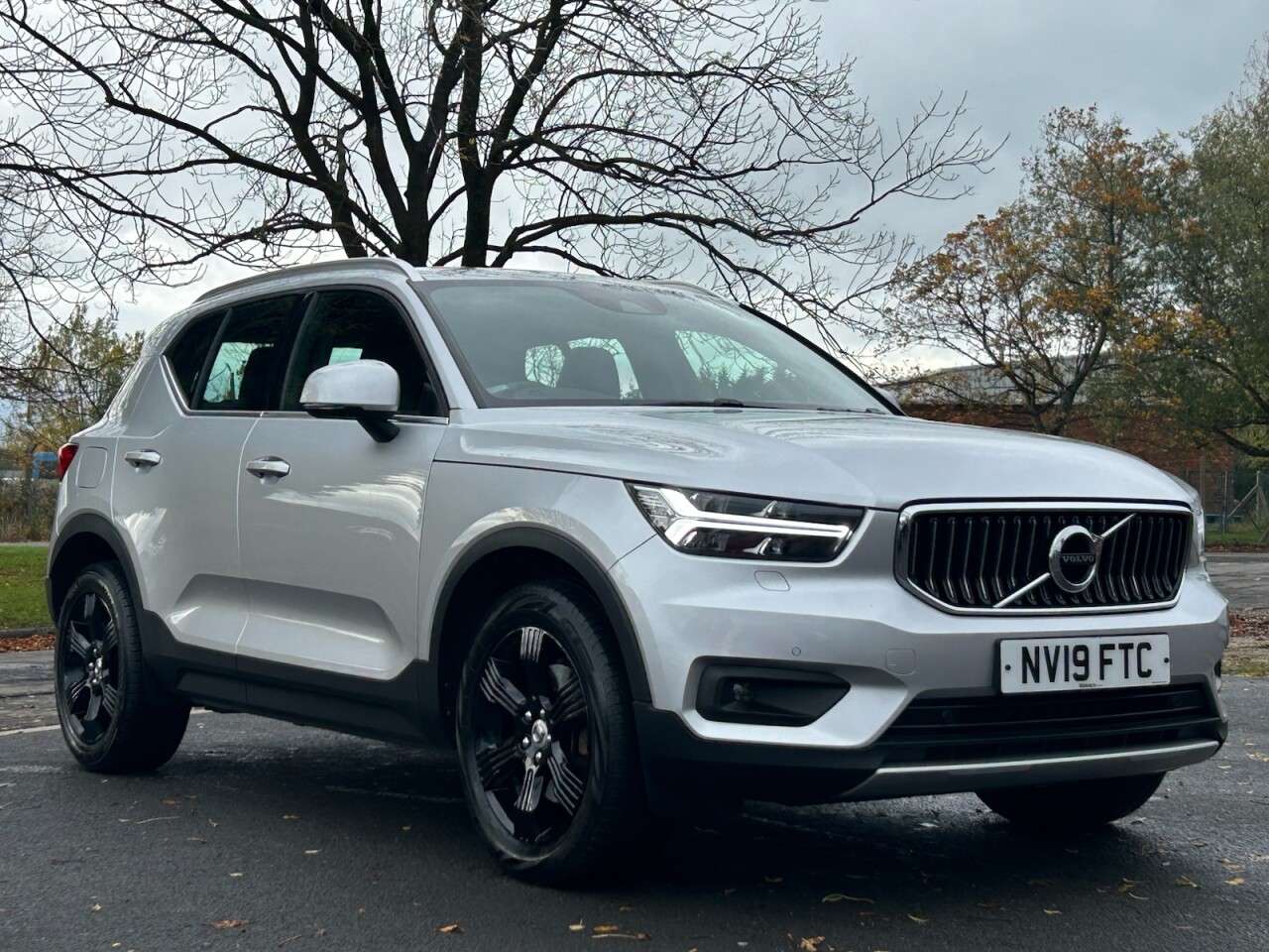 2019 VOLVO XC40 2019 VOLVO XC40