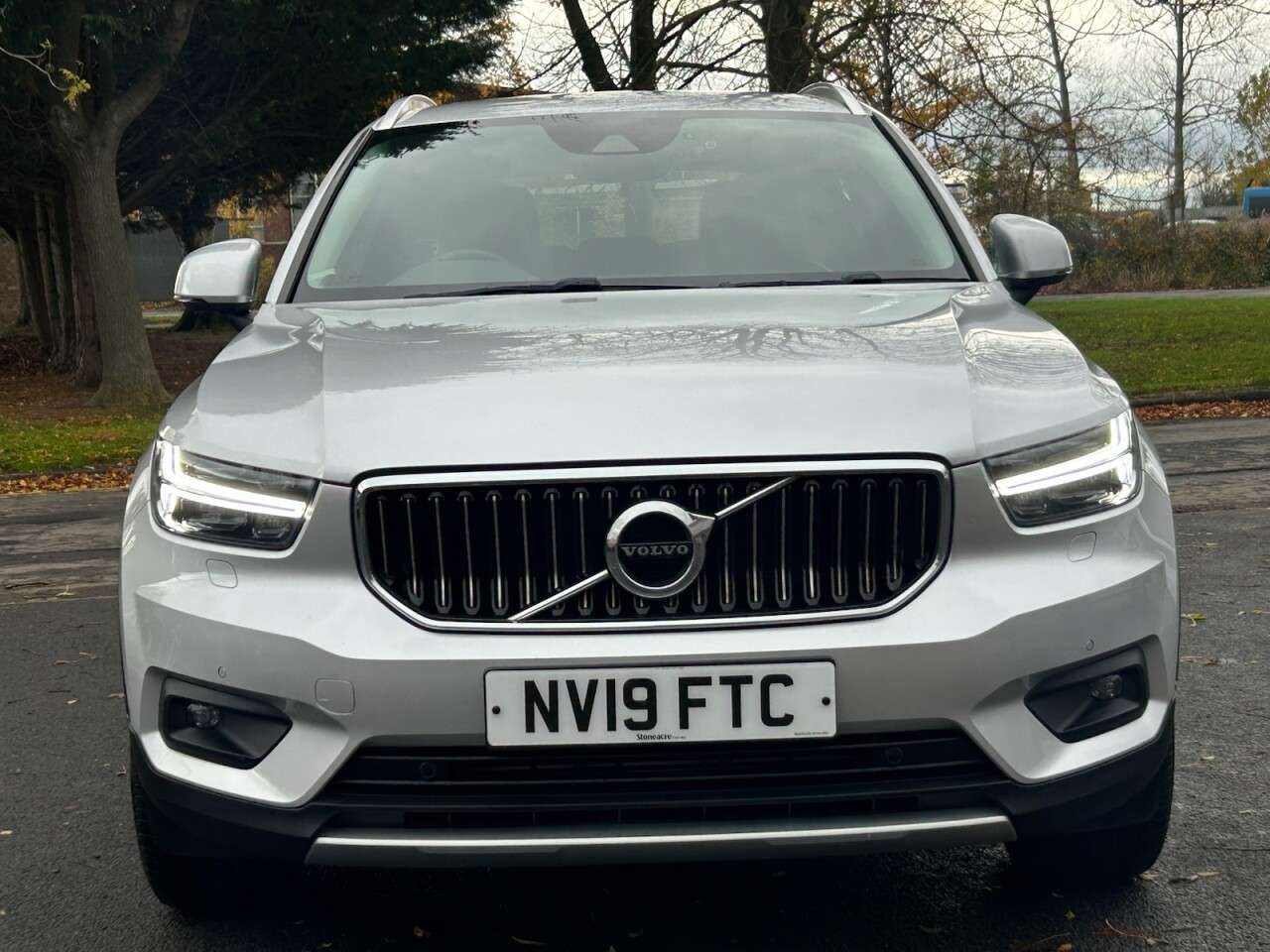 2019 VOLVO XC40 2019 VOLVO XC40