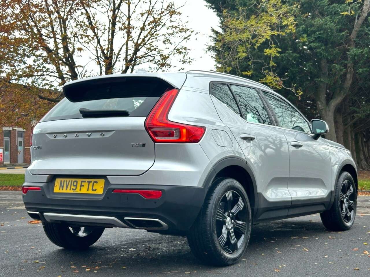 2019 VOLVO XC40 2019 VOLVO XC40