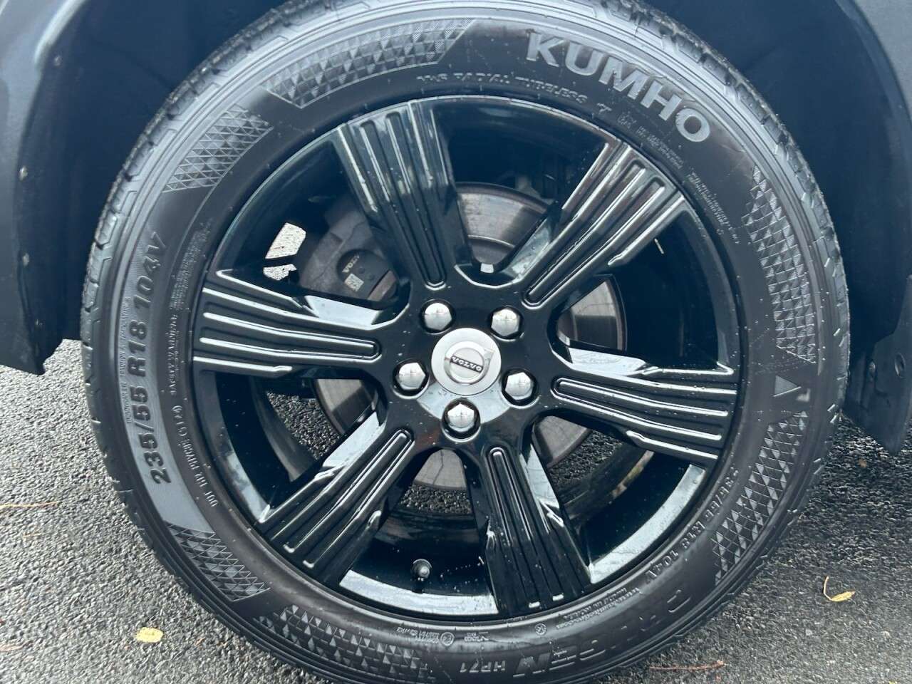 2019 VOLVO XC40 2019 VOLVO XC40