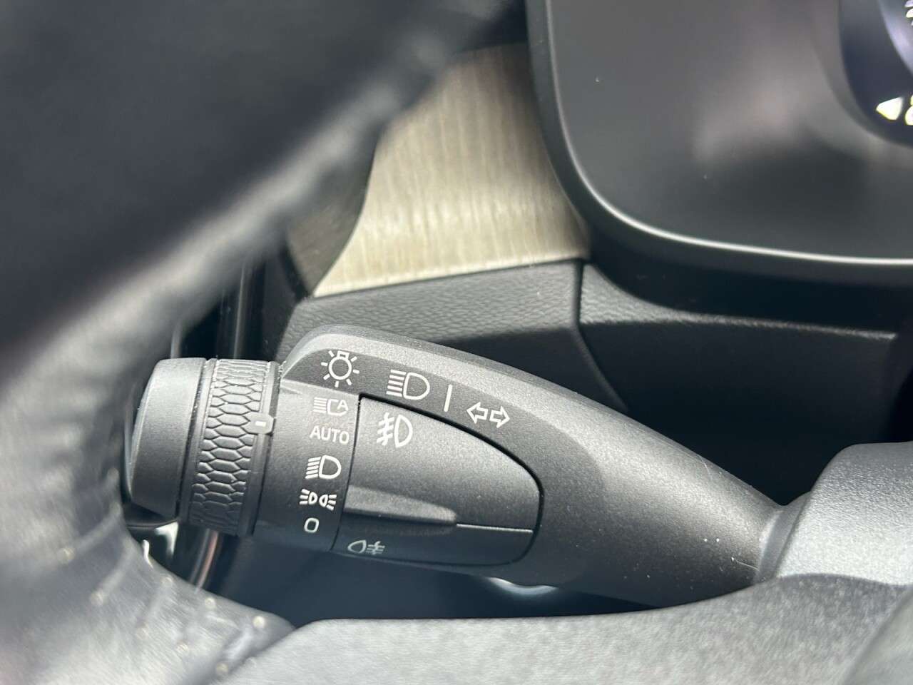 2019 VOLVO XC40 2019 VOLVO XC40