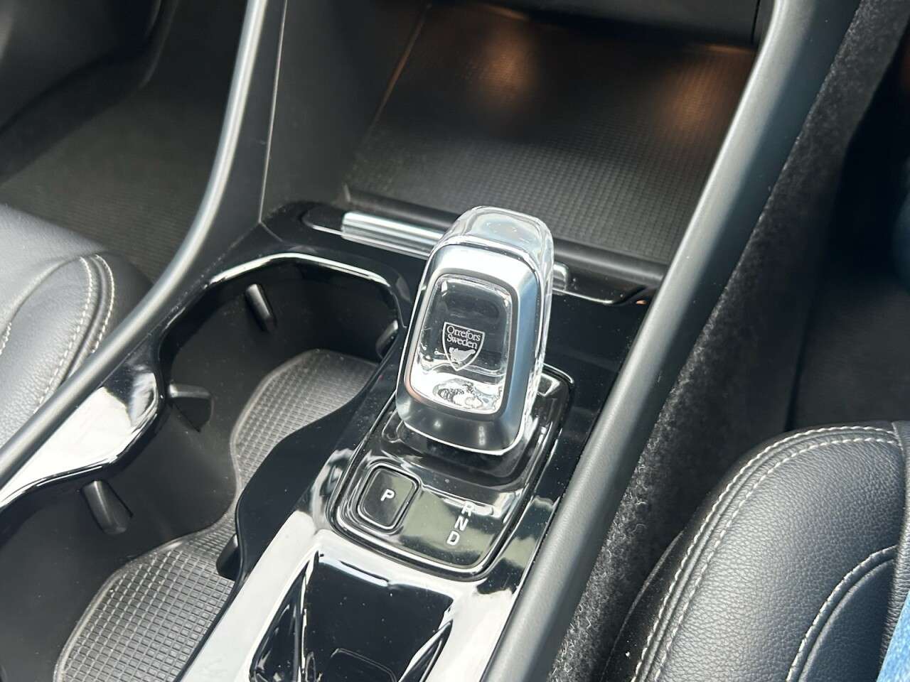 2019 VOLVO XC40 2019 VOLVO XC40