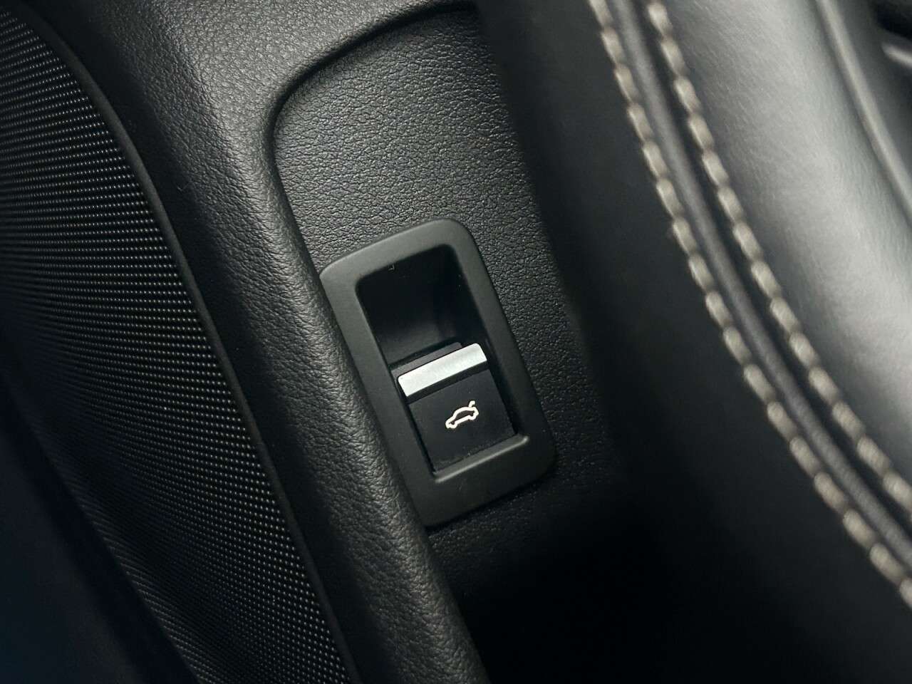 2018 AUDI S4 2018 AUDI S4