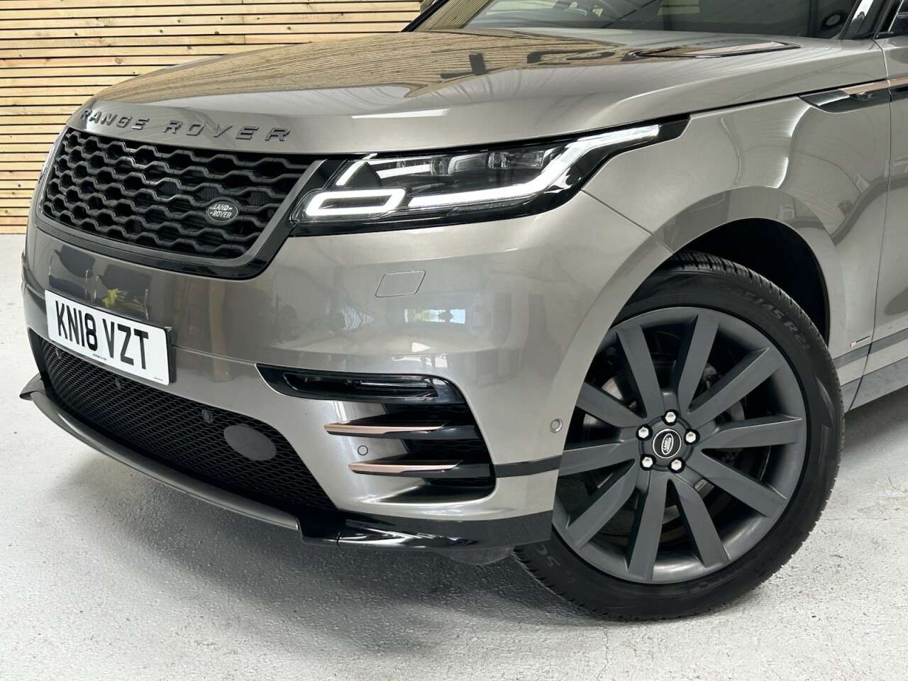 2018 LAND ROVER RANGE ROVER VELAR 2018 LAND ROVER RANGE ROVER VELAR