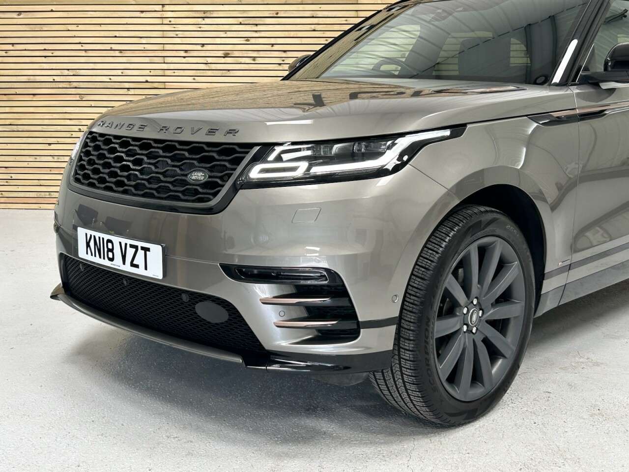 2018 LAND ROVER RANGE ROVER VELAR 2018 LAND ROVER RANGE ROVER VELAR