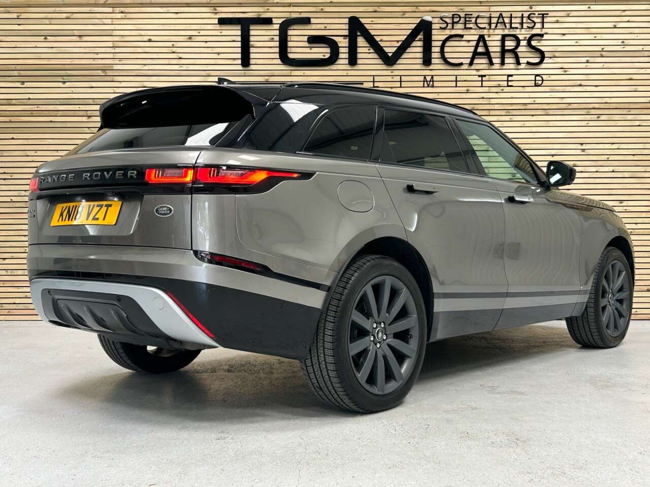 2018 LAND ROVER RANGE ROVER VELAR 2018 LAND ROVER RANGE ROVER VELAR