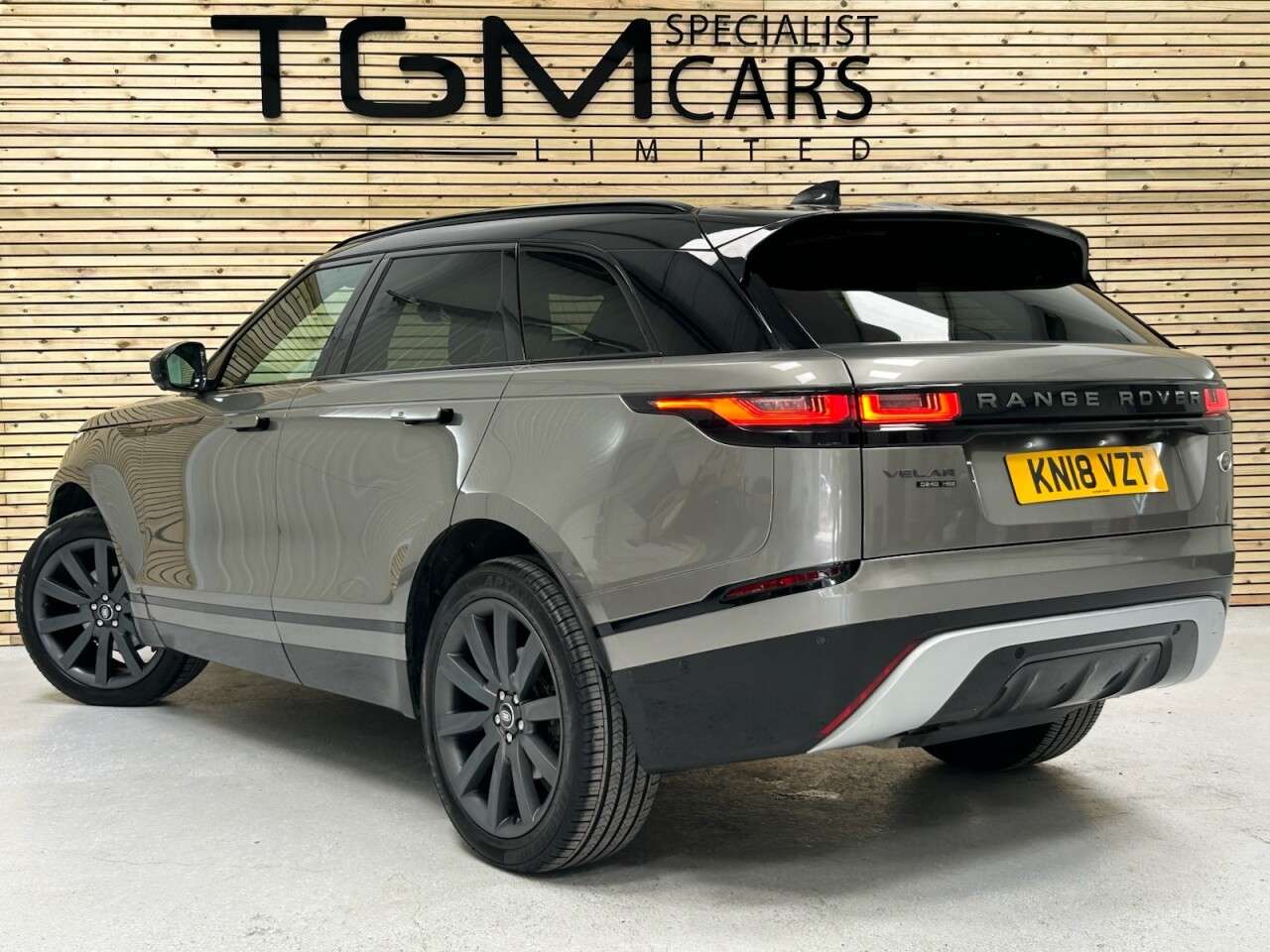 2018 LAND ROVER RANGE ROVER VELAR 2018 LAND ROVER RANGE ROVER VELAR