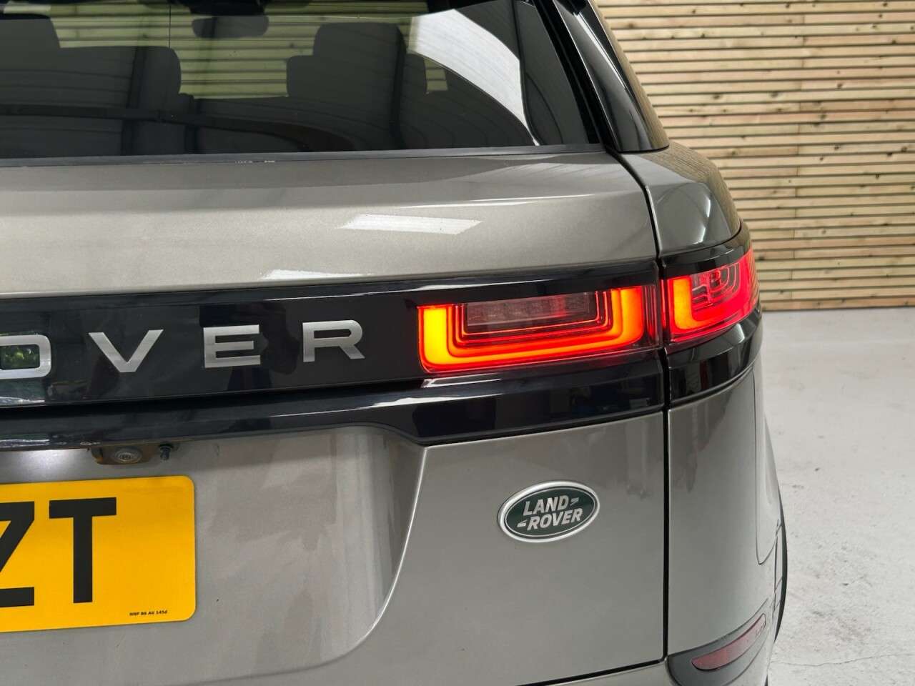 2018 LAND ROVER RANGE ROVER VELAR 2018 LAND ROVER RANGE ROVER VELAR