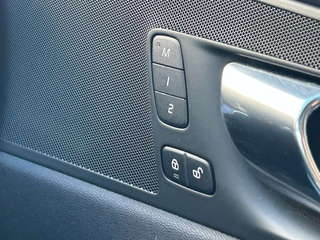 2019 VOLVO XC60 2019 VOLVO XC60