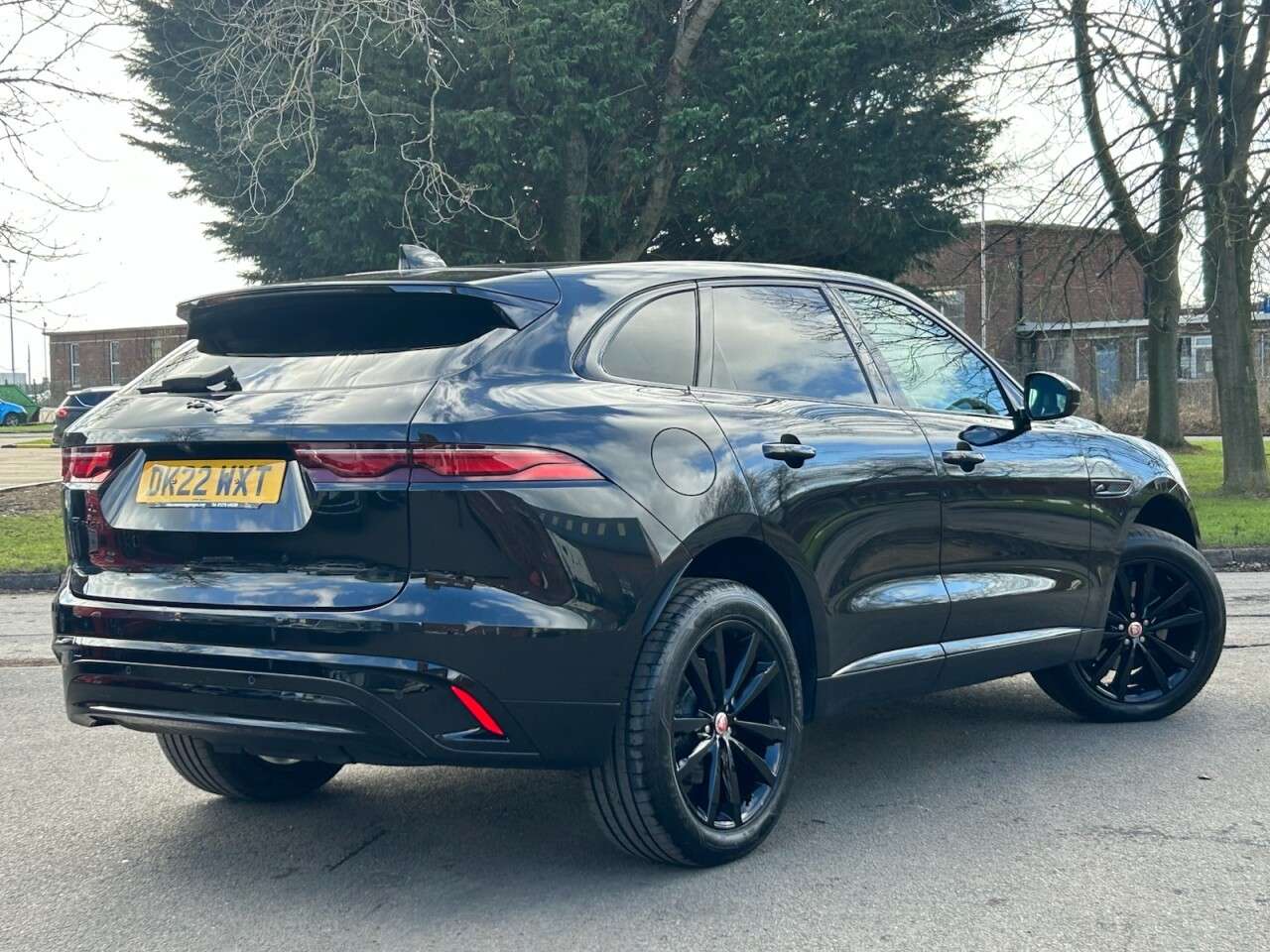 A 2022 JAGUAR F-PACE 2.0 D200 MHEV R-Dynamic SE SUV 5dr Diesel Auto AWD Euro 6 (s/s) (204 ps) A 2022 JAGUAR F-PACE 2.0 D200 MHEV R-Dynamic SE SUV 5dr Diesel Auto AWD Euro 6 (s/s) (204 ps)