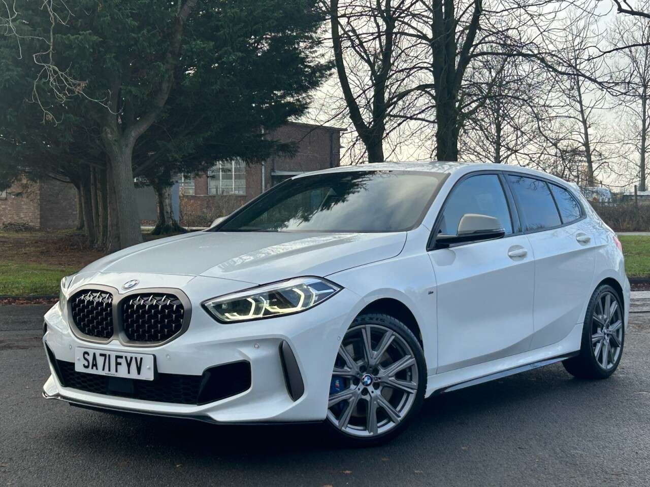 A 2021 BMW 1 SERIES 2.0 M135i Hatchback 5dr Petrol Auto xDrive Euro 6 (s/s) (306 ps) A 2021 BMW 1 SERIES 2.0 M135i Hatchback 5dr Petrol Auto xDrive Euro 6 (s/s) (306 ps)