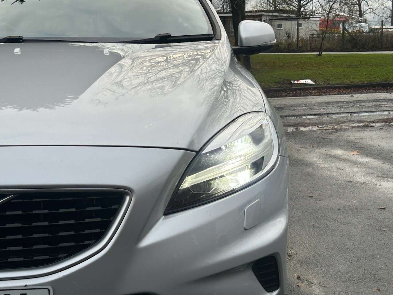 2018 VOLVO V40 2018 VOLVO V40