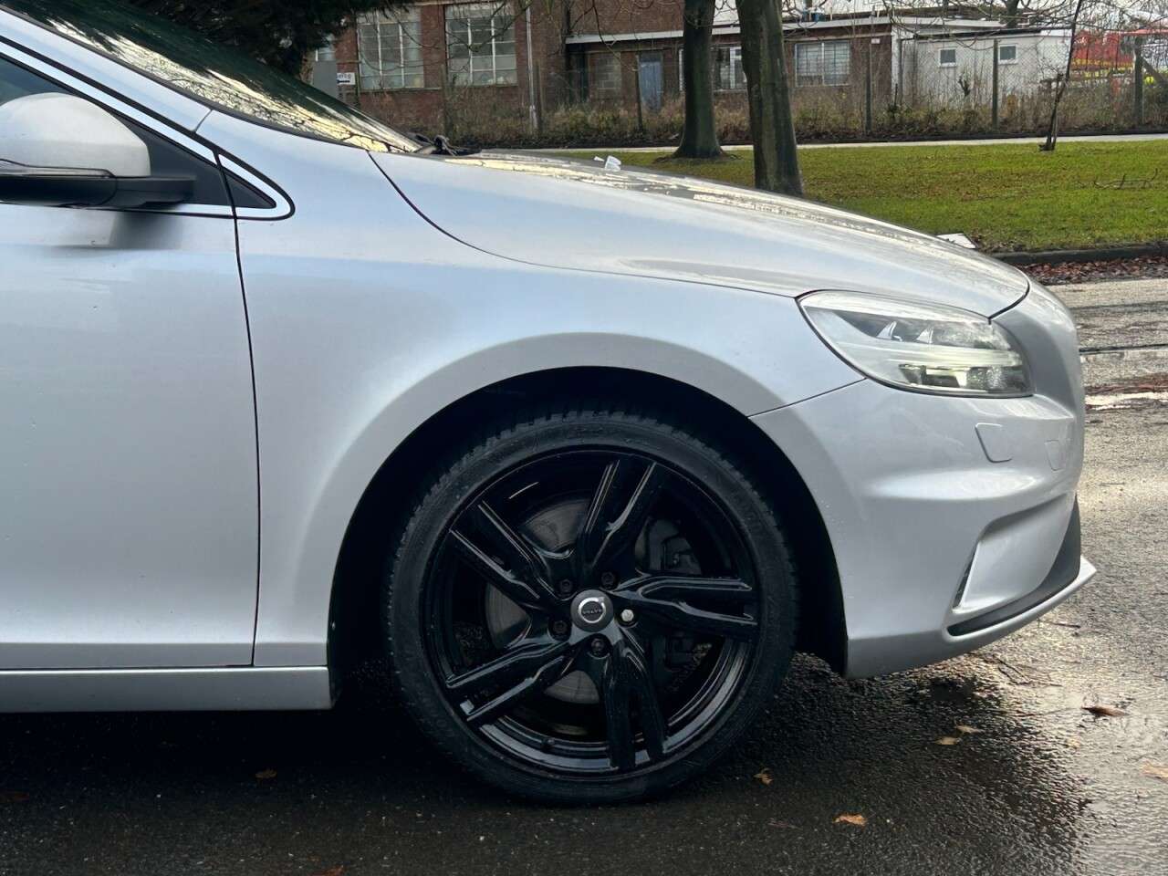 2018 VOLVO V40 2018 VOLVO V40