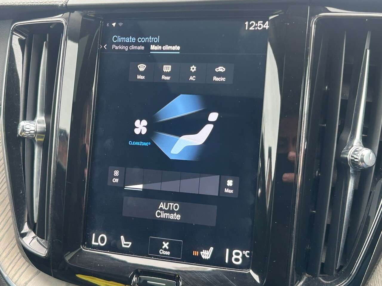 2018 VOLVO XC60 2018 VOLVO XC60