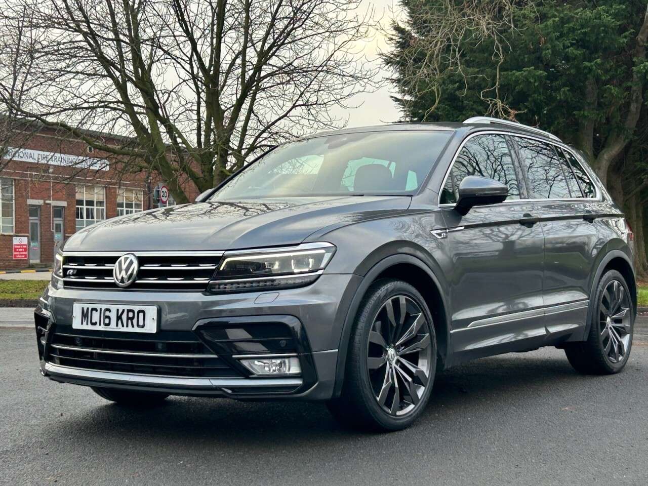 2016 VOLKSWAGEN TIGUAN 2016 VOLKSWAGEN TIGUAN