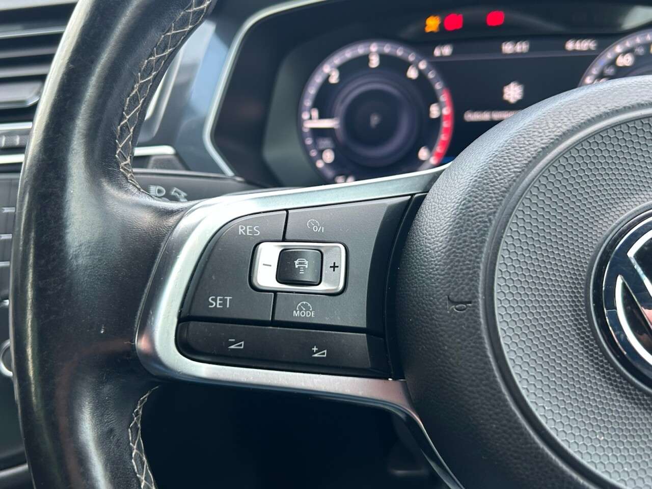 2016 VOLKSWAGEN TIGUAN 2016 VOLKSWAGEN TIGUAN