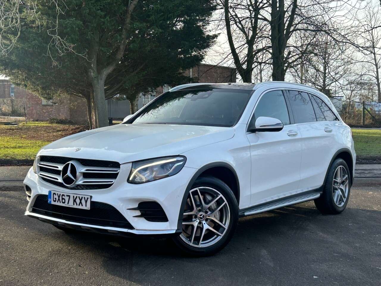 A 2017 MERCEDES-BENZ GLC 2.1 GLC220d AMG Line (Premium) SUV 5dr Diesel G-Tronic 4MATIC Euro 6 (s/s) A 2017 MERCEDES-BENZ GLC 2.1 GLC220d AMG Line (Premium) SUV 5dr Diesel G-Tronic 4MATIC Euro 6 (s/s)
