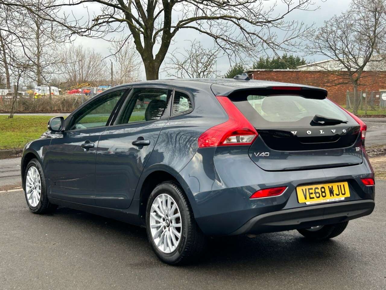2018 VOLVO V40 2018 VOLVO V40