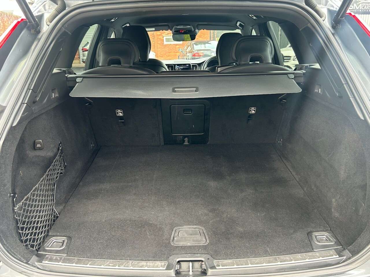 2021 VOLVO XC60 2021 VOLVO XC60