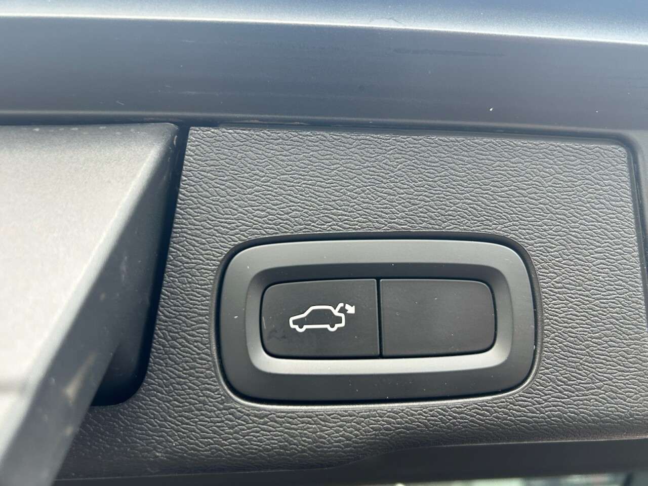 2021 VOLVO XC60 2021 VOLVO XC60