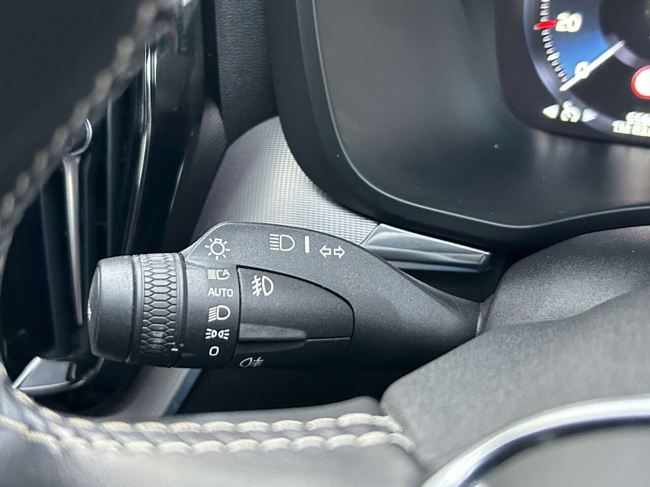 2021 VOLVO XC60 2021 VOLVO XC60