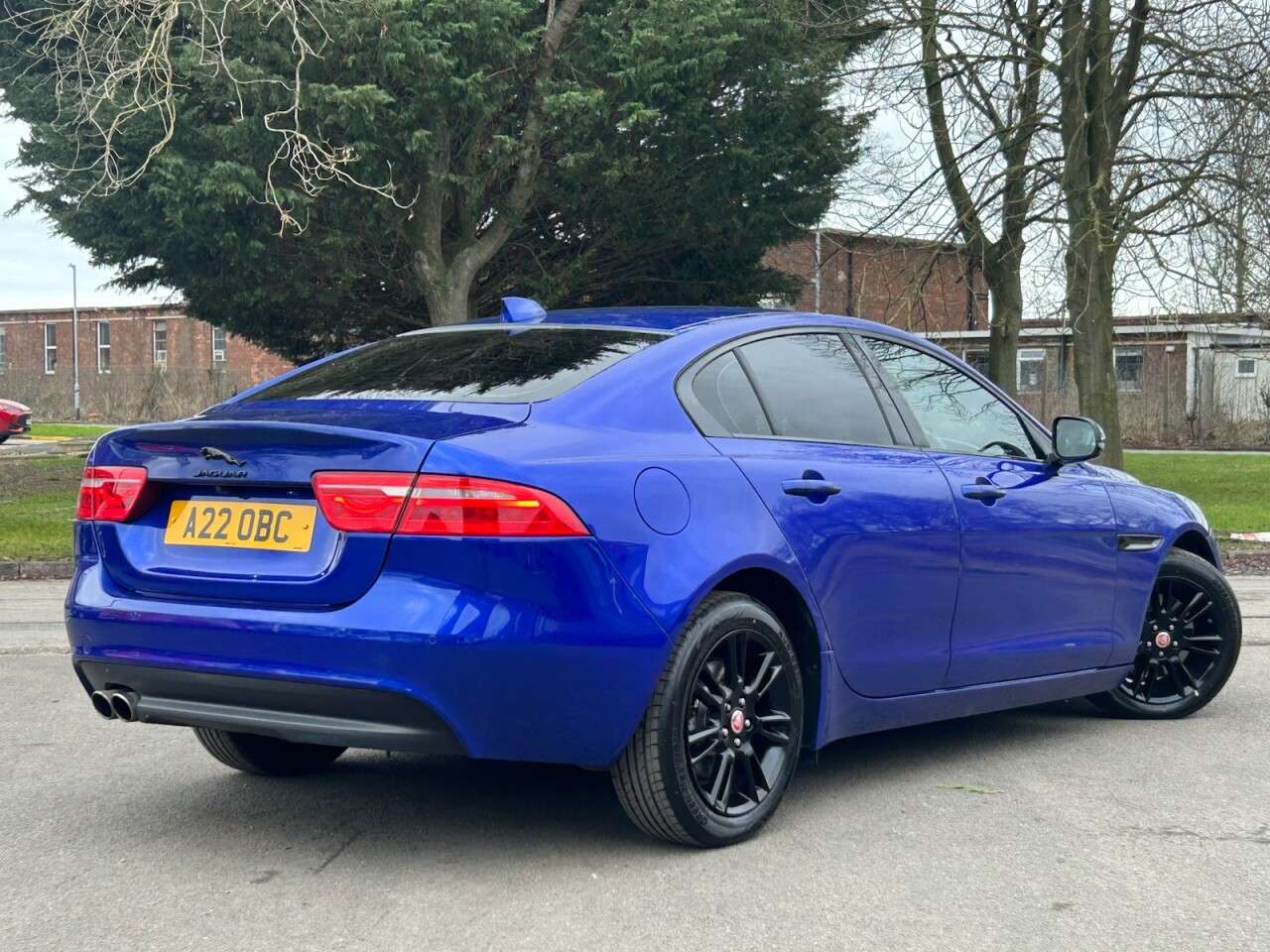 A 2017 JAGUAR XE 2.0d Prestige Saloon 4dr Diesel Auto Euro 6 (s/s) (180 ps) A 2017 JAGUAR XE 2.0d Prestige Saloon 4dr Diesel Auto Euro 6 (s/s) (180 ps)