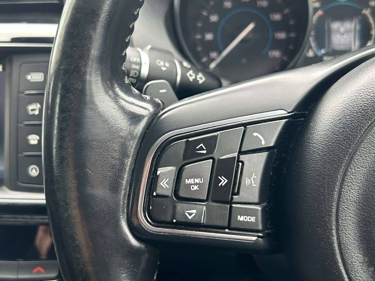 2017 JAGUAR XE 2017 JAGUAR XE