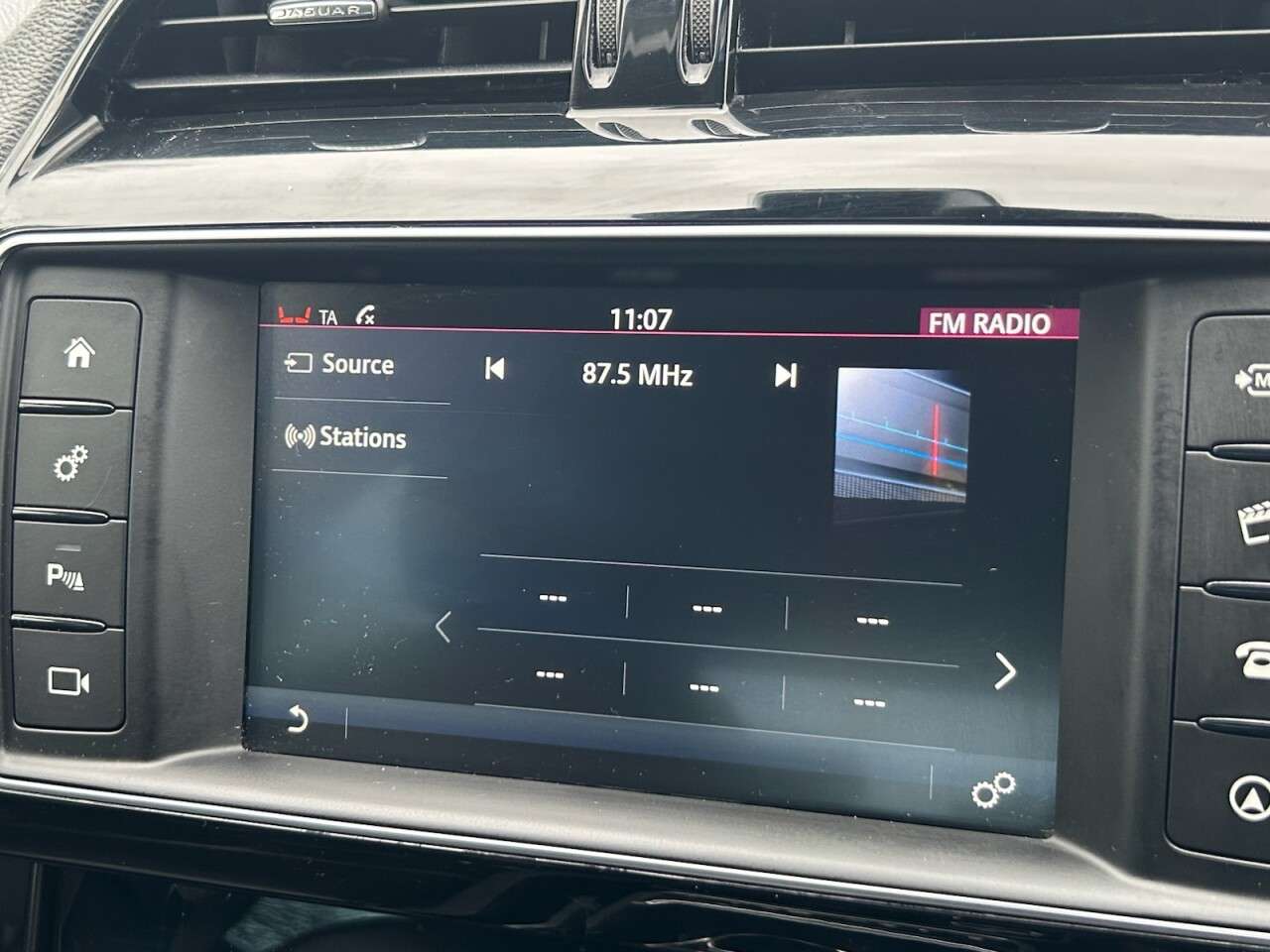 2017 JAGUAR XE 2017 JAGUAR XE