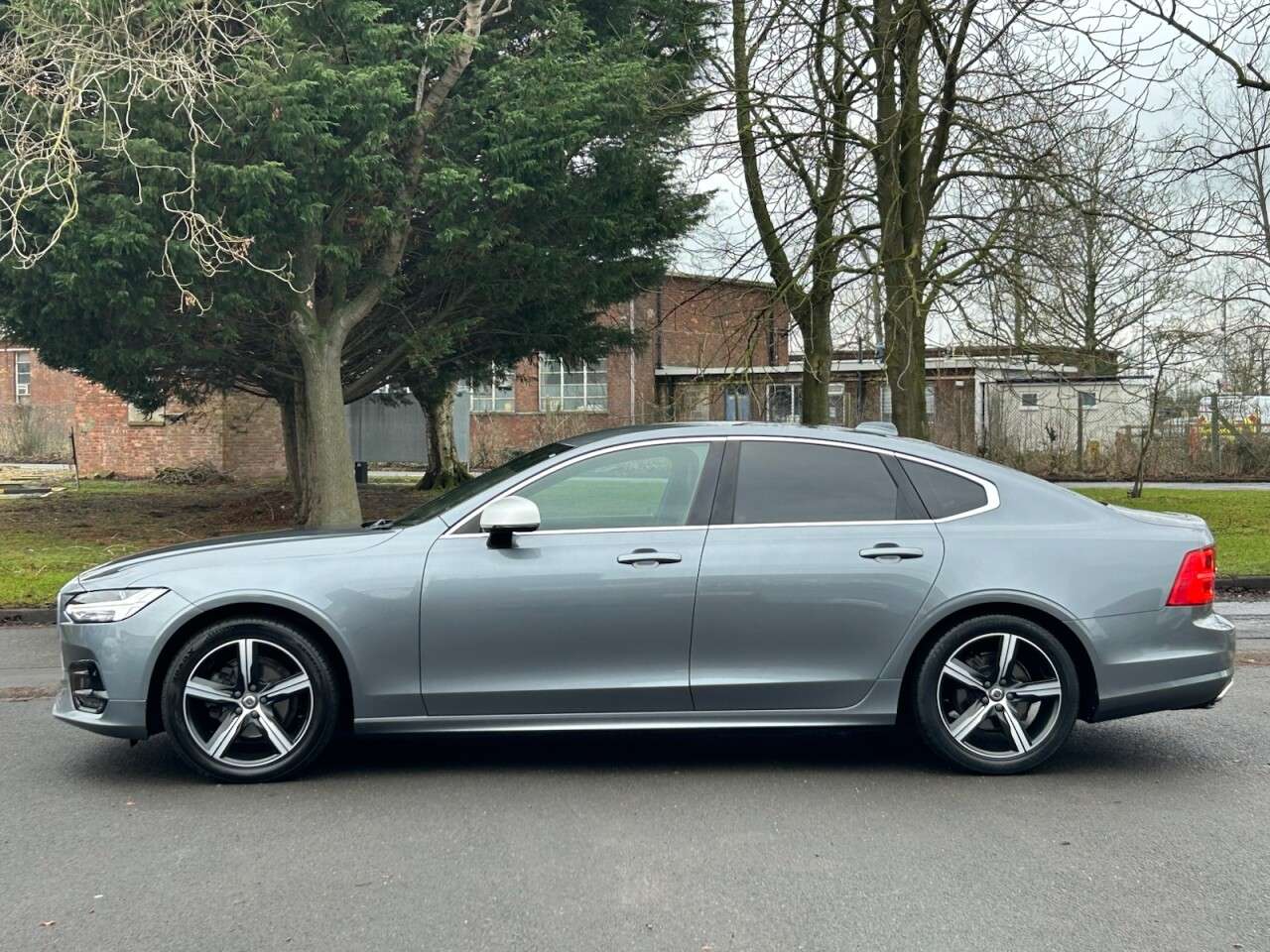 2018 VOLVO S90 2018 VOLVO S90