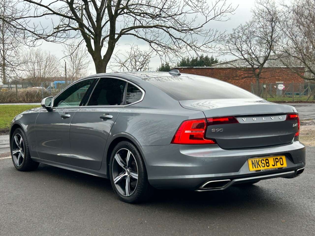 2018 VOLVO S90 2018 VOLVO S90