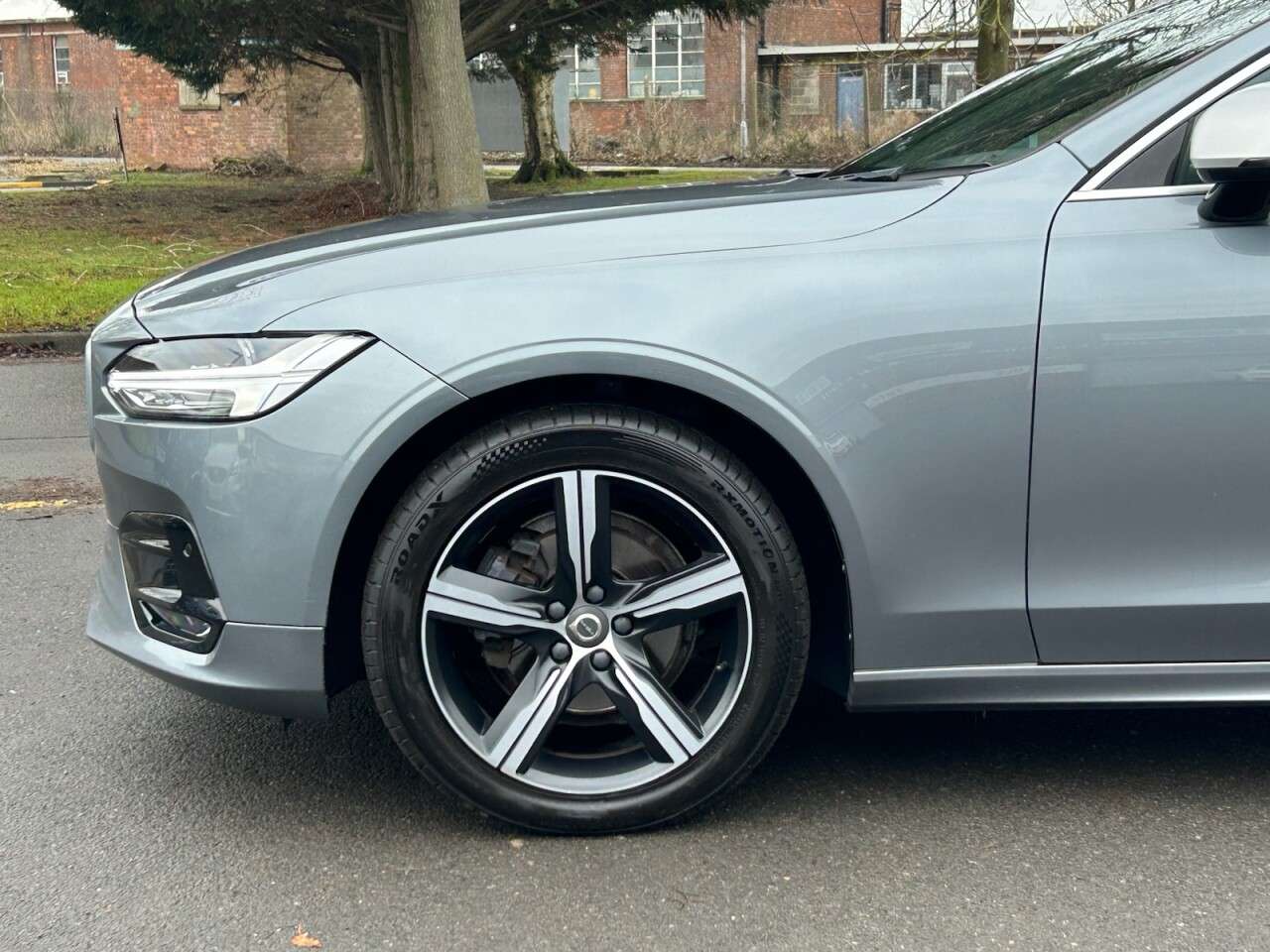 2018 VOLVO S90 2018 VOLVO S90