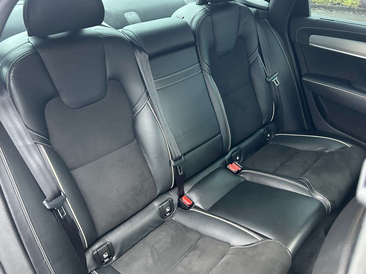 2018 VOLVO S90 2018 VOLVO S90