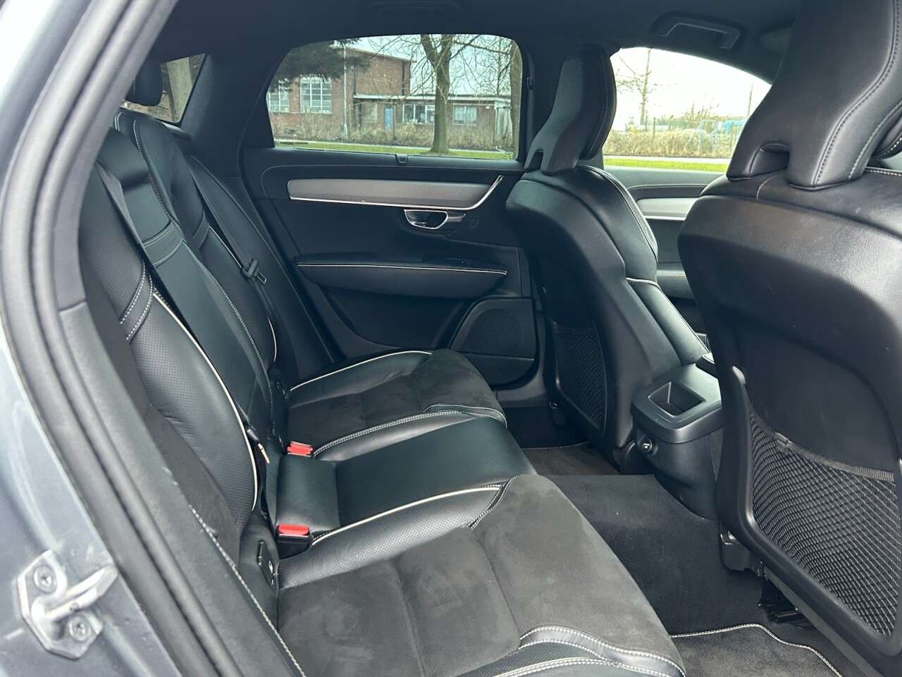 2018 VOLVO S90 2018 VOLVO S90