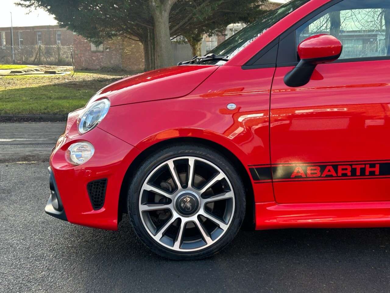 2019 ABARTH 595 2019 ABARTH 595