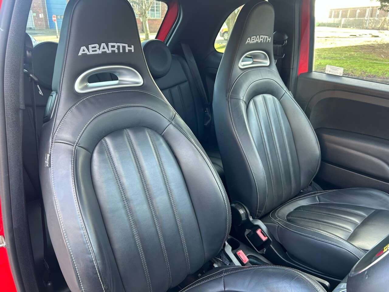 2019 ABARTH 595 2019 ABARTH 595