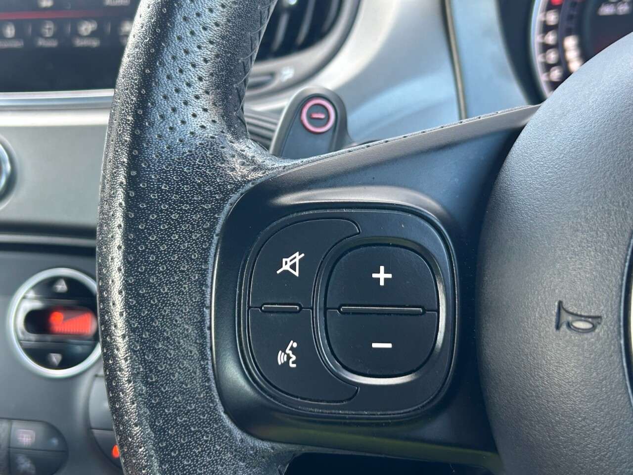 2019 ABARTH 595 2019 ABARTH 595