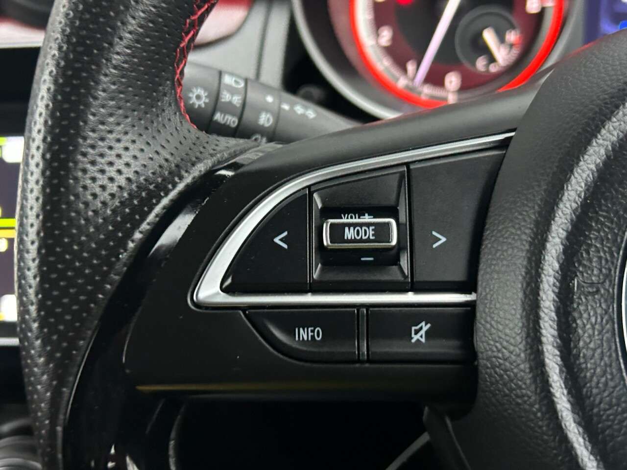 2020 SUZUKI SWIFT 2020 SUZUKI SWIFT