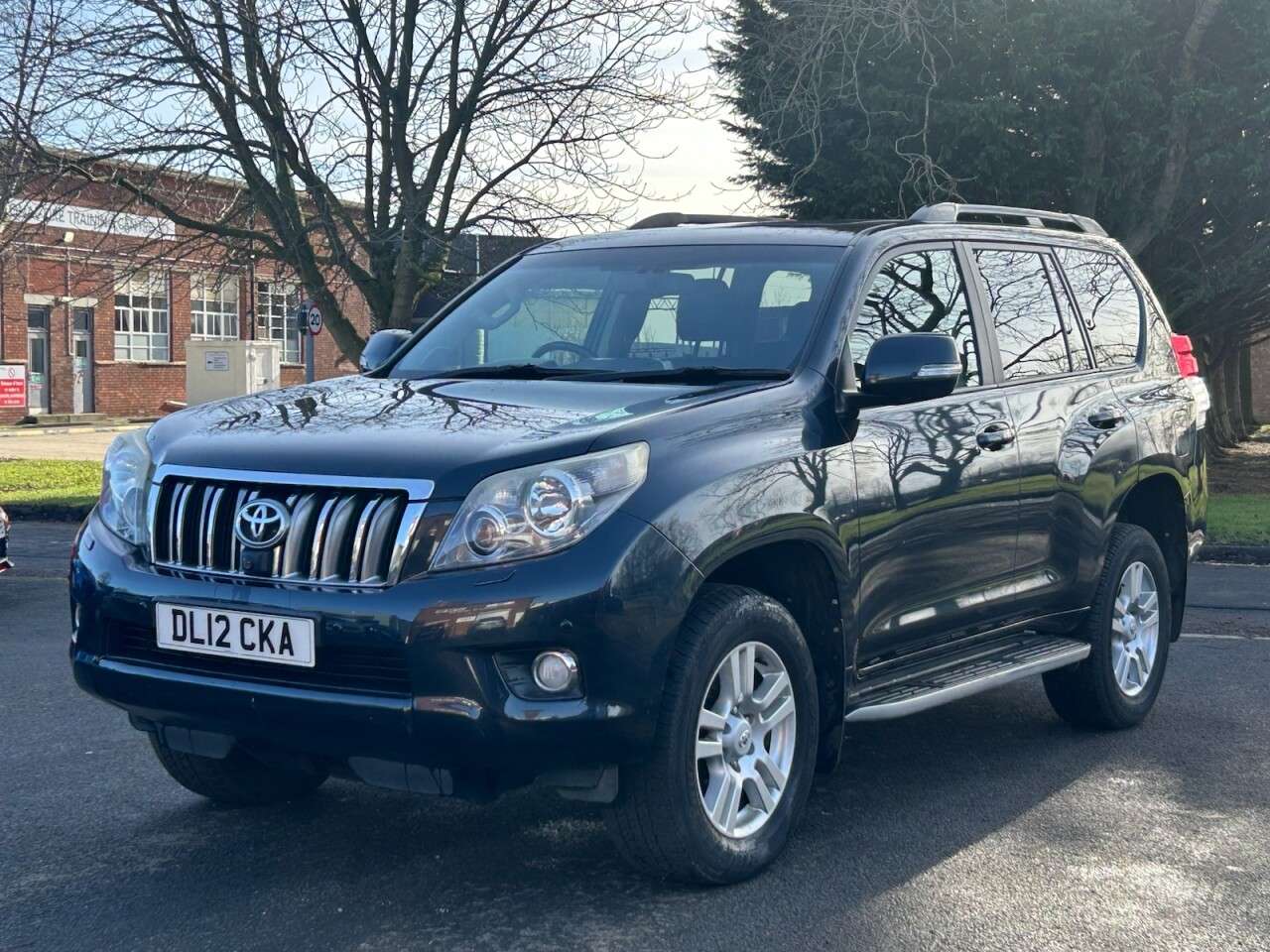 2012 TOYOTA LAND CRUISER 2012 TOYOTA LAND CRUISER