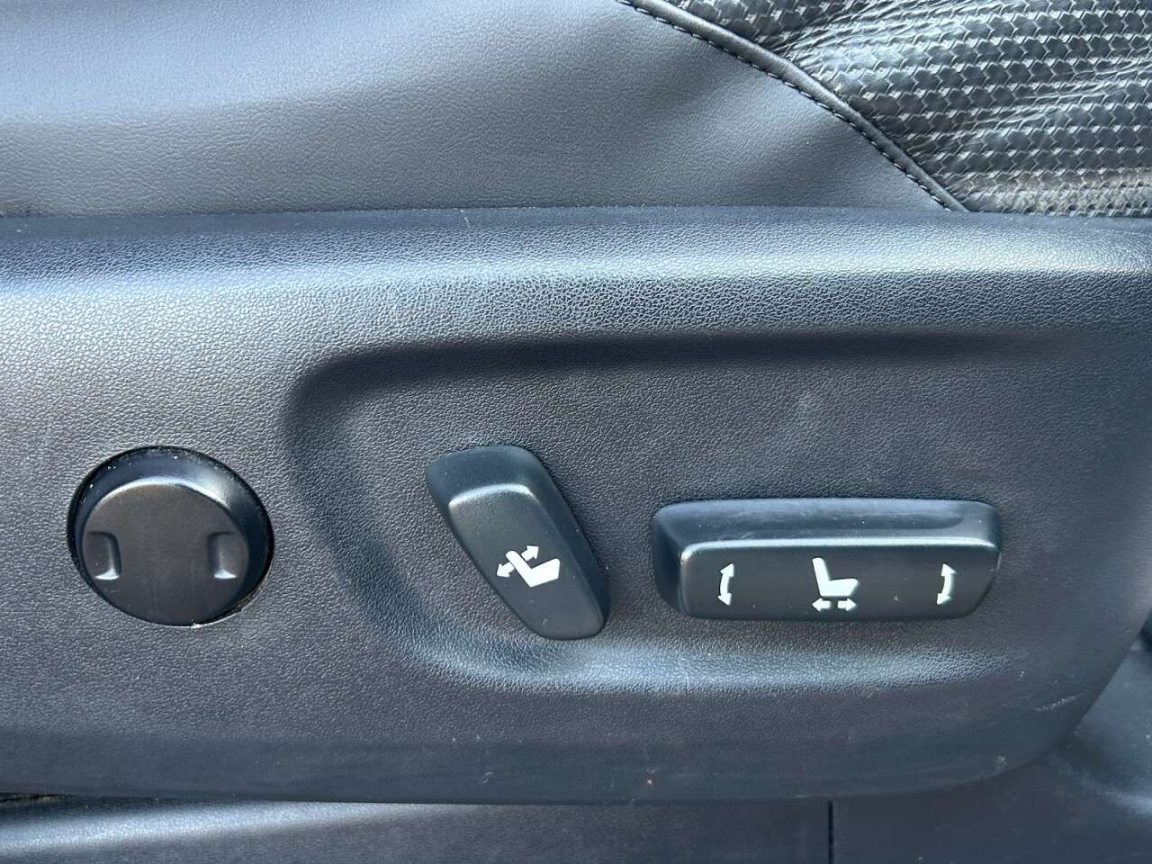 2012 TOYOTA LAND CRUISER 2012 TOYOTA LAND CRUISER