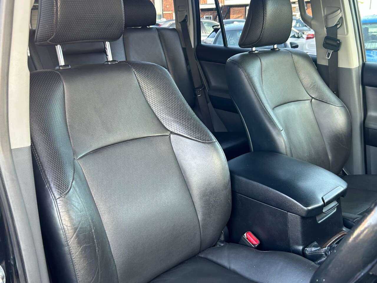 2012 TOYOTA LAND CRUISER 2012 TOYOTA LAND CRUISER